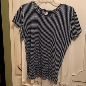 🛍️Blue and white striped blouse